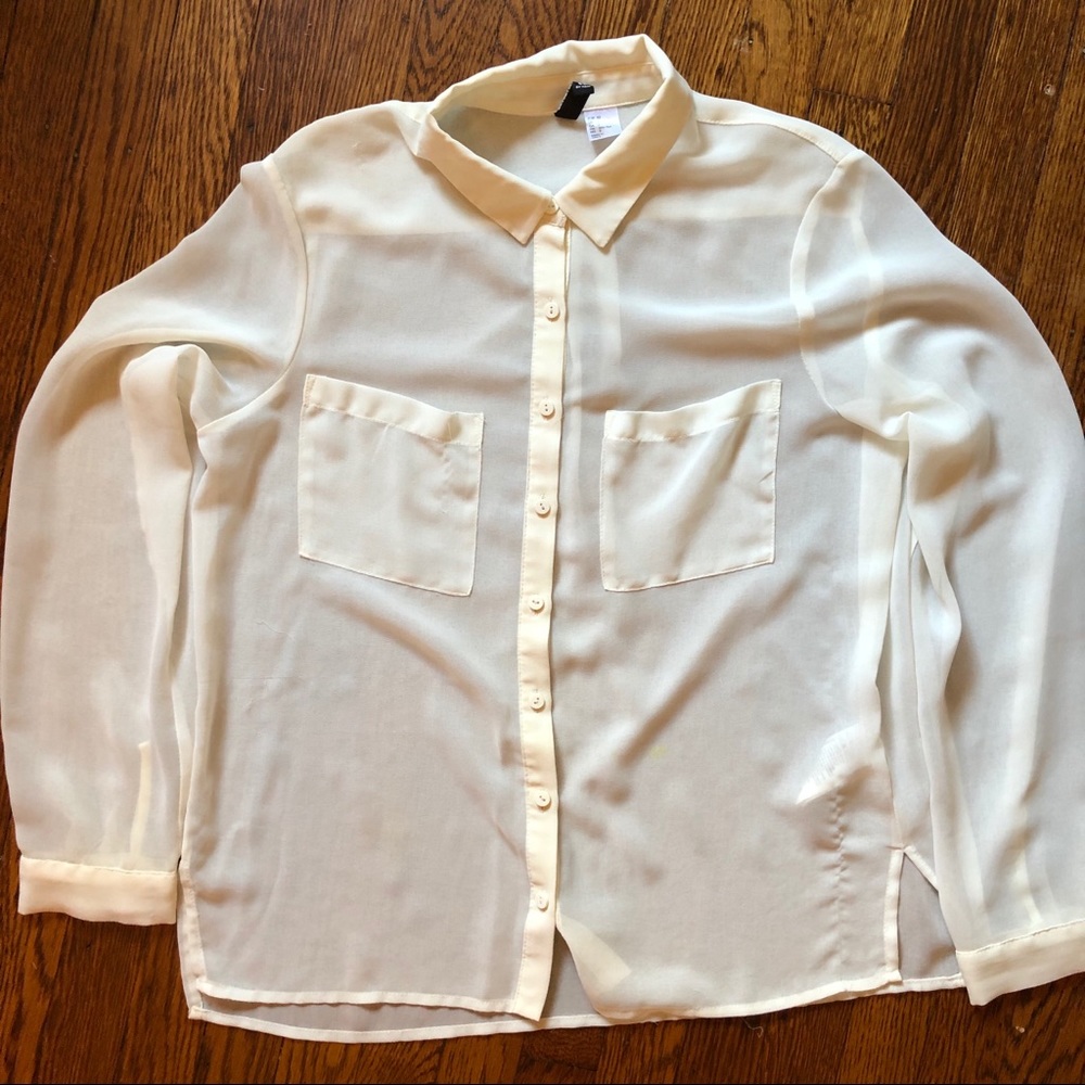 H&M White Chiffon Button Up Collared Blouse